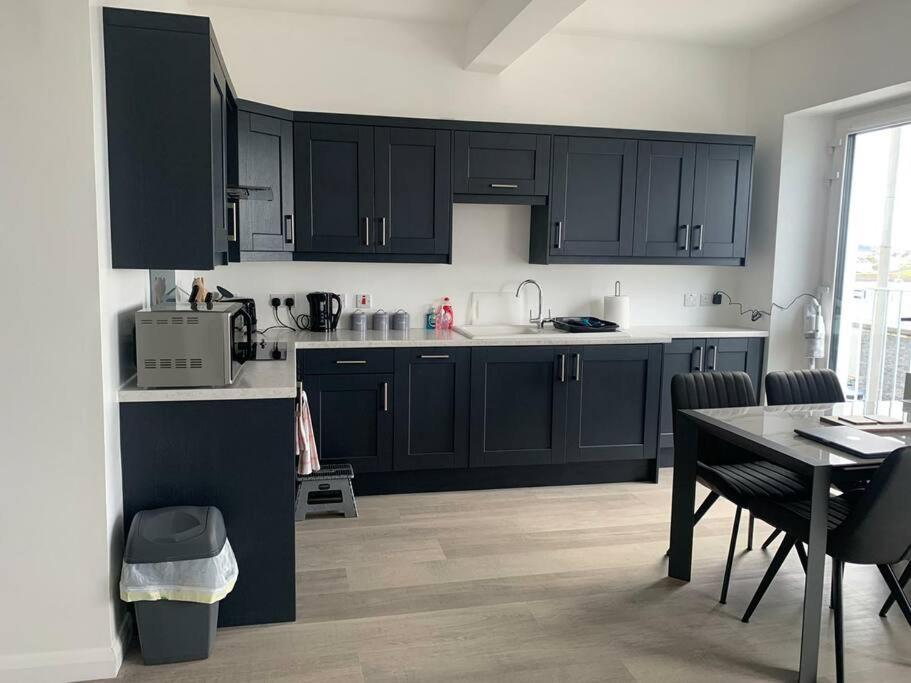 Modern Apartment With Sea Views Portrush Exterior photo